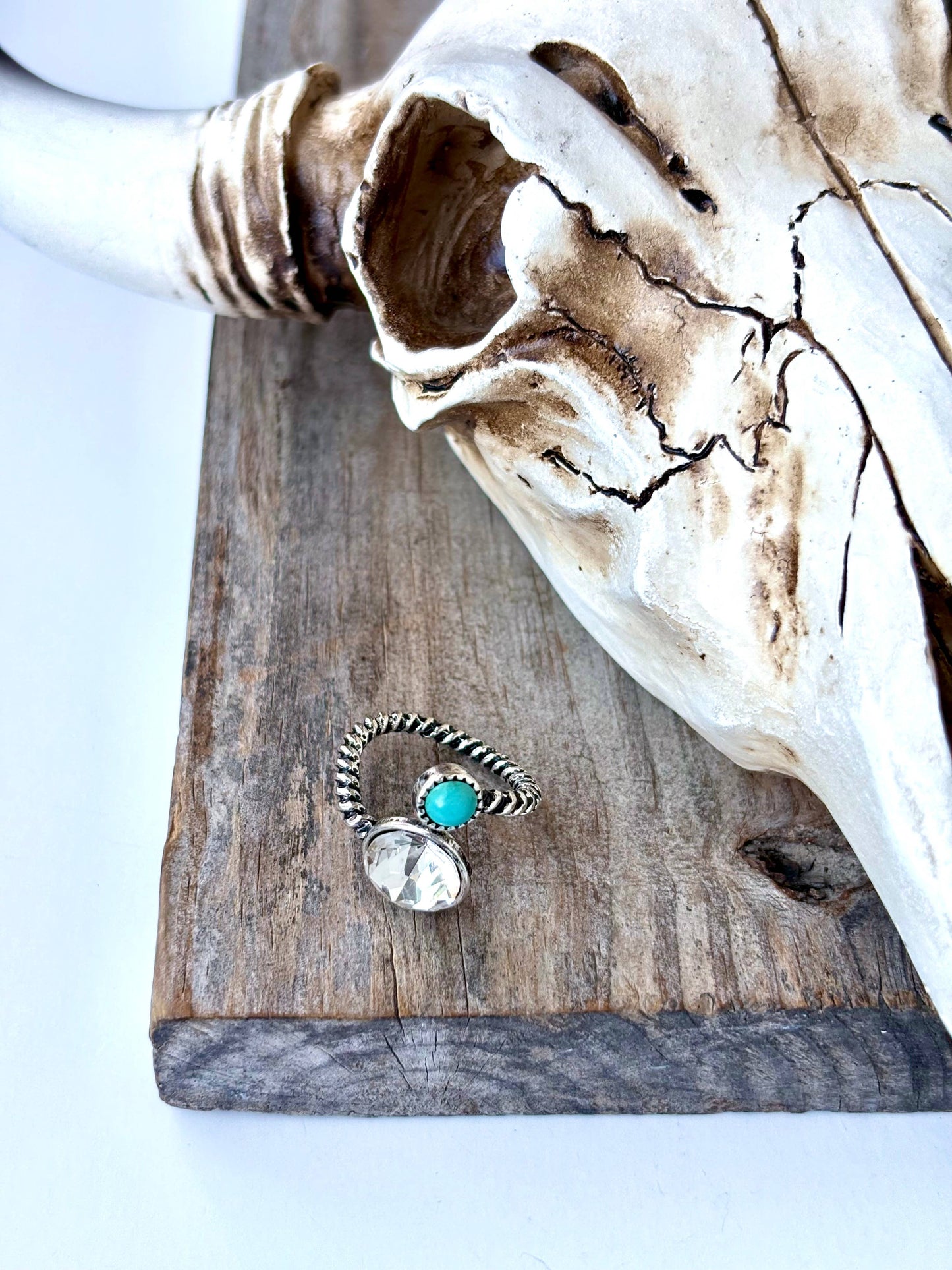 Western Style Round Glass Stone & Stone Ring