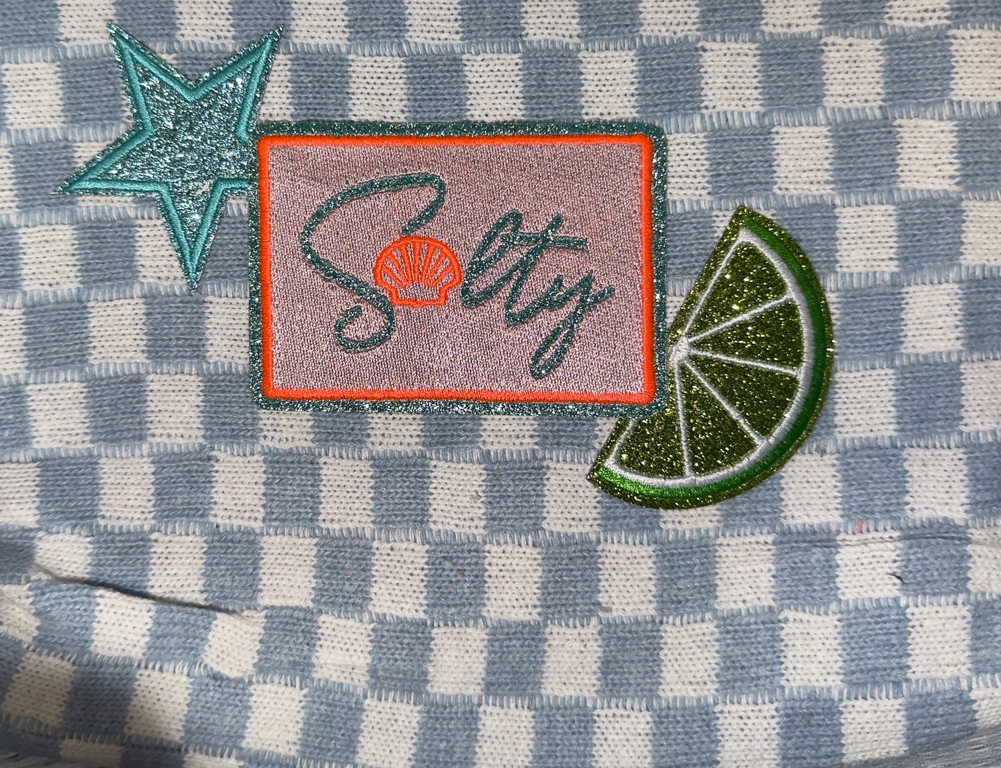 COSMETIC MAKEUP BAG WITH IRON ON PATCHES