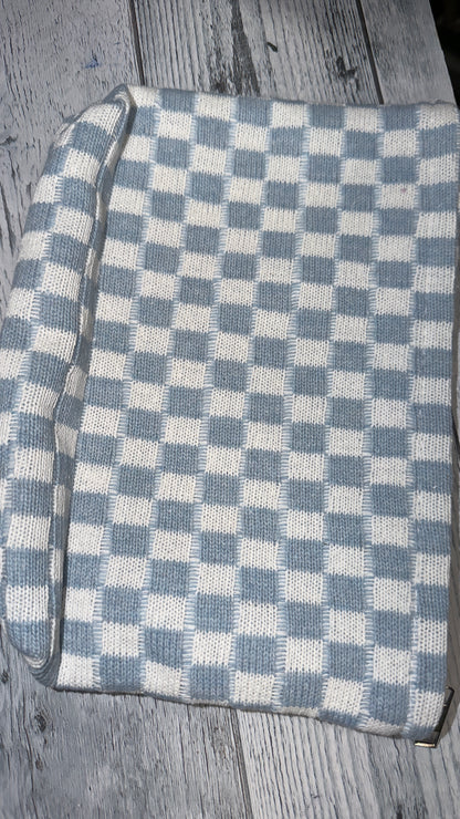 COSMETIC MAKEUP BAG WITH IRON ON PATCHES